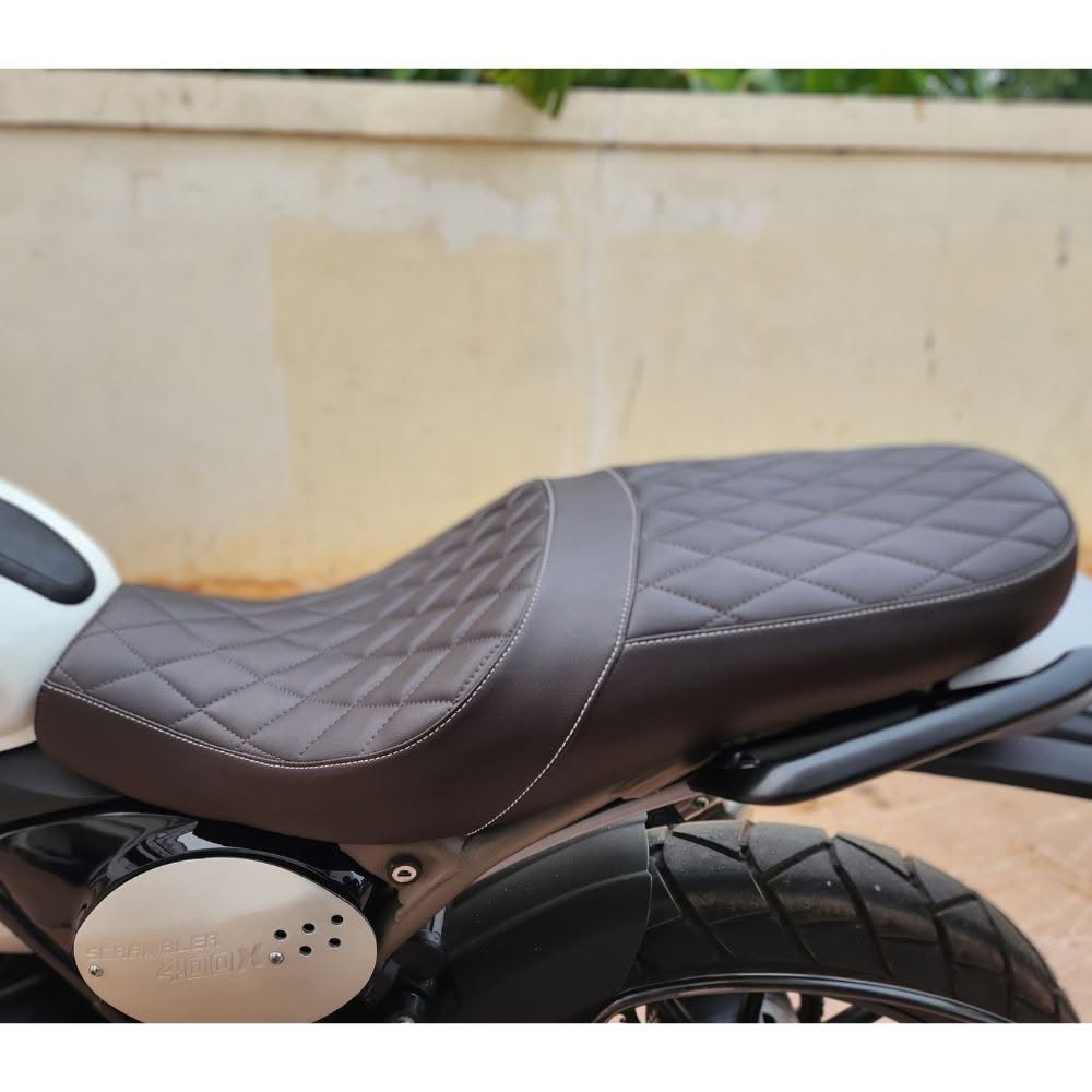 TRIUMPH scrambler900 キルティングシート ブラウン Triumph Scrambler 400x Custom Touring Seat – Quilted Comfort